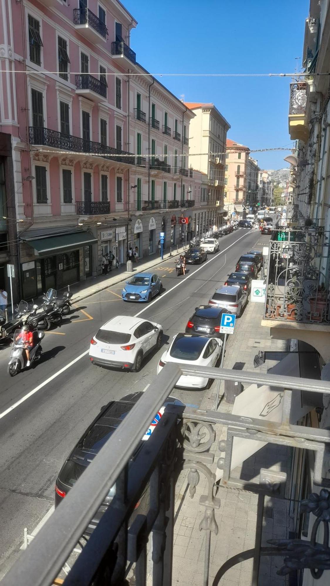 Appartamento Centralissimo Sanremo Exterior foto